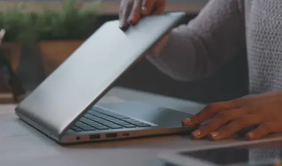 ¿Cómo evitar que tu laptop se apague o suspenda al cerrar la pantalla?