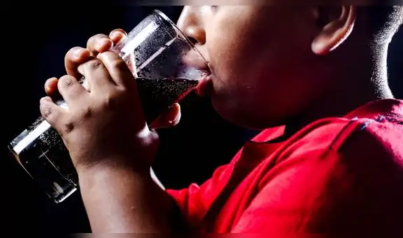 Gaseosas, agua y cerveza sin alcohol que pasen del 5% de azúcar pagarán 25% de ISC