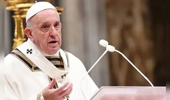 El papa pide soluciones duraderas para los flujos migratorios en el Mediterráneo