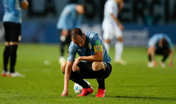 Uruguay cayó 1-0 ante Argentina y se complica en las Eliminatorias