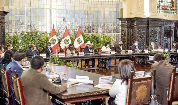 Trabajadores esperan nueva reunión del Consejo Nacional de Trabajo en diciembre