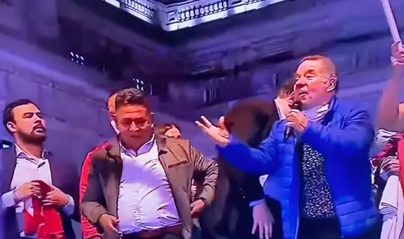 Efraín Aguilar perdió su celular en manifestación pro vacancia presidencial: “Devuélvanlo” 