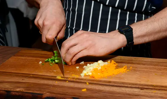 ¿Cómo cortar las verduras al estilo juliana, brunoise, concassé y más?