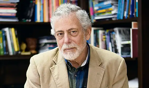 Gustavo Gorriti: “Solo habrá salida si el centro democrático empieza a hacer sentir su presencia”