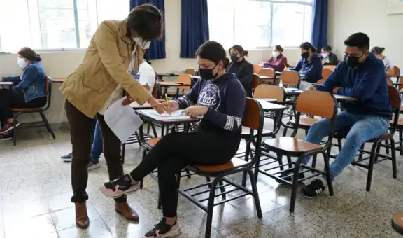 Minedu da luz verde a retorno a las clases semipresenciales en universidades