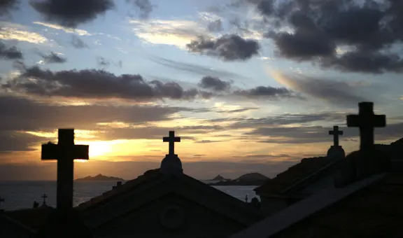 ¿Cuáles son las interpretaciones de soñar con familiares muertos?