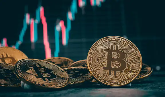 Precios de criptomonedas caen tras semana récord de volatilidad para bitcoin