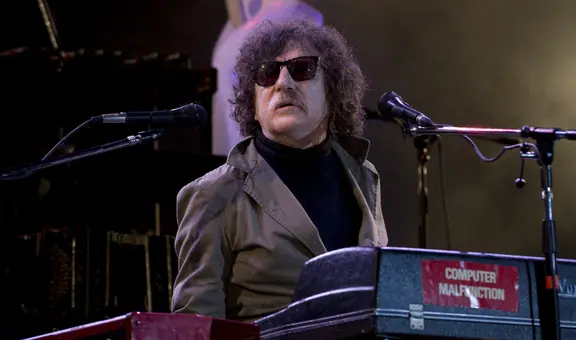 Charly García fue internado tras sufrir un accidente doméstico y su pronóstico es reservado