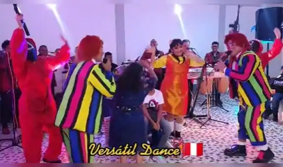Mujer no quería bailar en fiesta y payasos cantan “Granito de mostaza” para que lo haga
