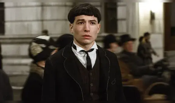 “Animales fantásticos 3” revelaría si Credence es parte de la familia Dumbledore
