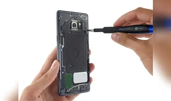 Samsung presenta programa que permitirá que usuarios arreglen sus propios teléfonos