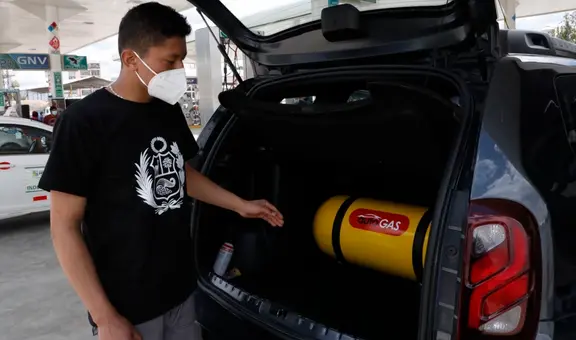 ¿Por qué debemos salir del auto cada vez que llenamos el tanque de GNV? Esta es la verdadera razón