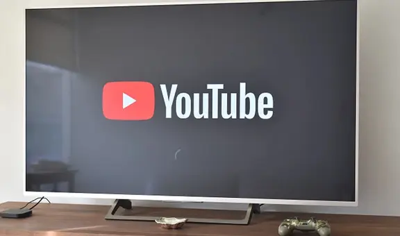 ¿Qué hacer si YouTube se traba o detiene en mi Smart TV?