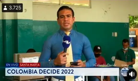 Periodista llama la atención por su camisa apretada durante una transmisión en vivo