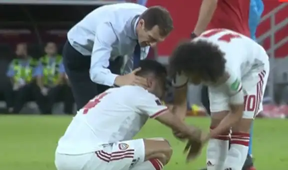 DT de Emiratos Árabes consoló a sus jugadores tras perder el repechaje de Asia contra Australia