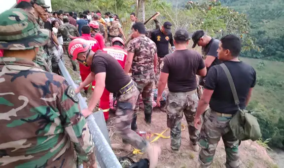 Junín: 16 fallecidos deja caída de camioneta a abismo sobre río Mazamari