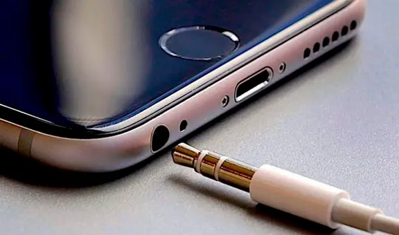 ¿Qué hacer si la entrada para auriculares de mi celular no funciona?