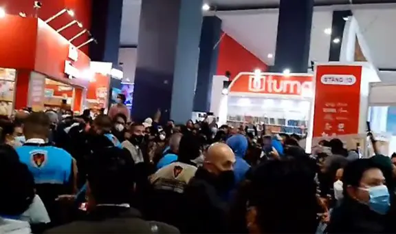 Miembros de La Resistencia insultaron memoria de estudiantes de La Cantuta en la FIL 2022