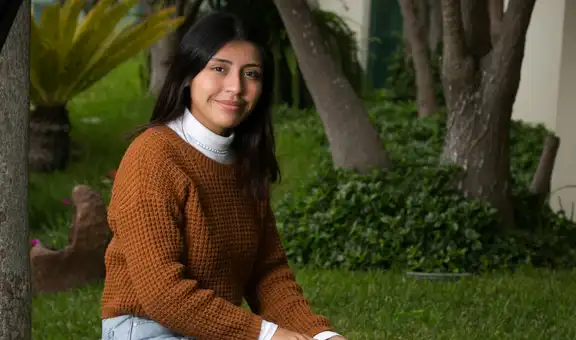 Flor Salvador, la chica que escribe historias tristes
