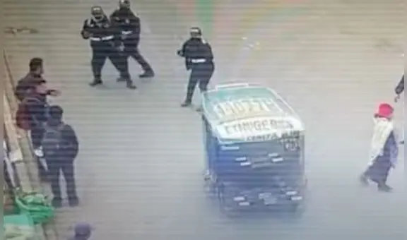 Ate: mototaxista atropella y deja gravemente herida a fiscalizadora durante operativo