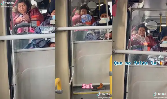 Mujer saca su bolsa de sal, limón y cerveza para preparar una michelada en el autobús