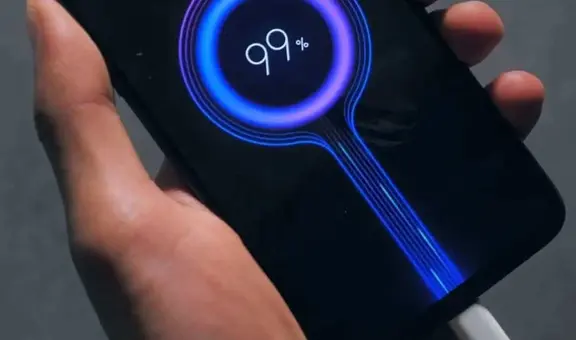 ¿Cómo cargar correctamente tu teléfono para evitar que la batería dure cada vez menos?