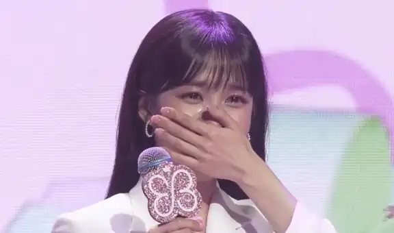 Park Eun Bin llora tras recibir sorpresa de cumpleaños en fanmeeting