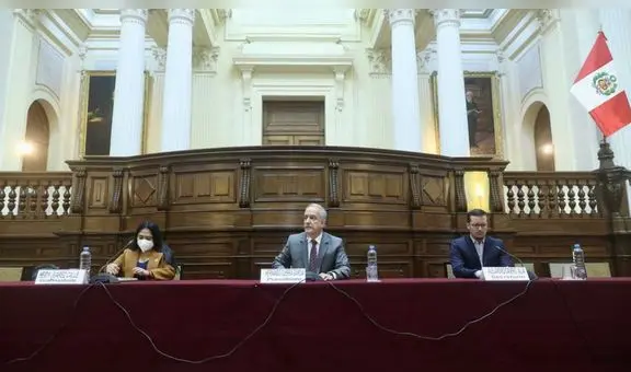 Congreso: Comisión de Constitución continuará con debate del adelanto de elecciones este martes