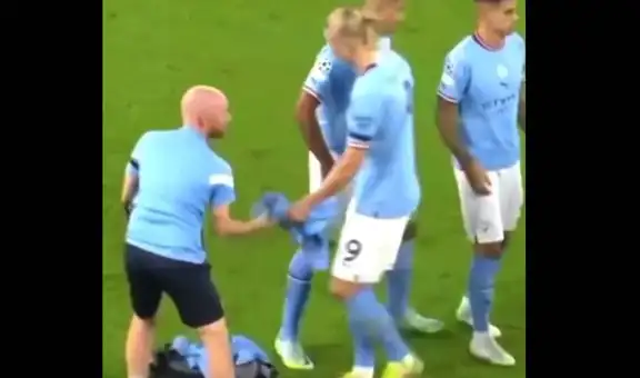 El noble gesto de Haaland con utilero de Manchester City mientras todos le tiraban sus casacas
