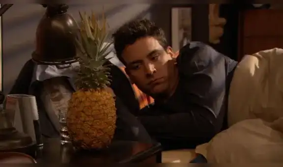 “How I met your mother” y el misterio de la piña que se resolvió tras más de 10 años: ¿qué pasó?