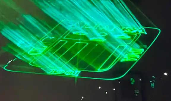 ¡Orgullo blanquiazul! Escudo de Alianza Lima se luce en la despedida de Claudio Pizarro