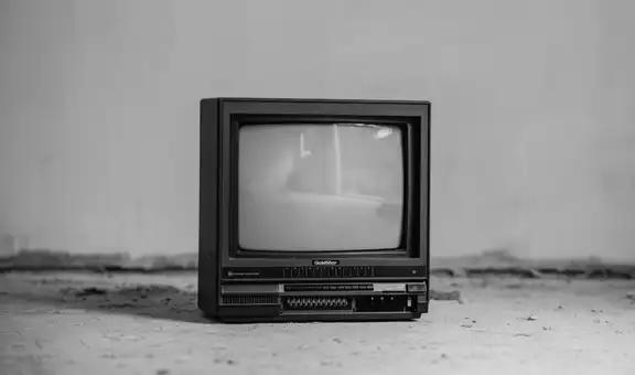 ¿Cómo comprobar la teoría del Big Bang con un televisor antiguo?