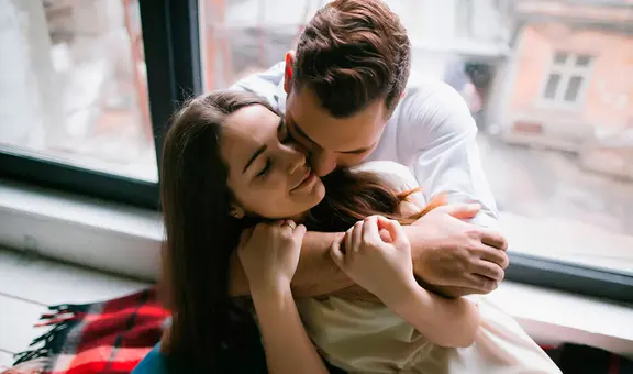 ¿Qué hace que las parejas funcionen bien, según la teoría triangular del amor?