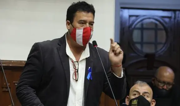 Congresista Edwin Martínez se pronuncia tras allanamiento de la Fiscalía: “Se va a demostrar mi inocencia”