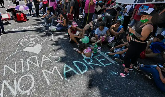Con mis hijos no te metas, los tuyos no me importan, por Julissa Mantilla