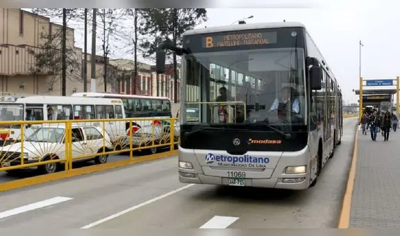 ¿Qué sucede si invado el carril exclusivo del Metropolitano y cuáles son las excepciones?