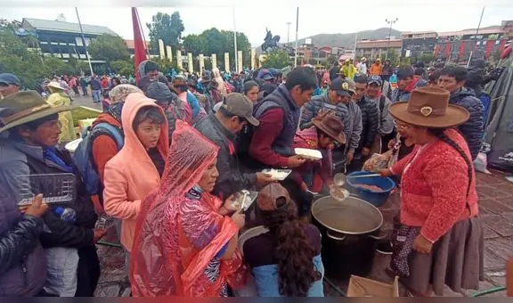 "Vamos a seguir luchando aunque sea todo el año", advierten a Dina Boluarte comuneros de Cusco