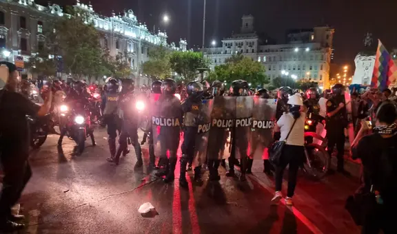 Marcha en Lima: Policía Nacional impidió el ingreso de manifestantes a la plaza San Martín