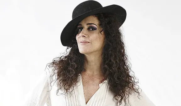 Cécica Bernasconi : “Hacer teatro es un acto de rebeldía y supervivencia”