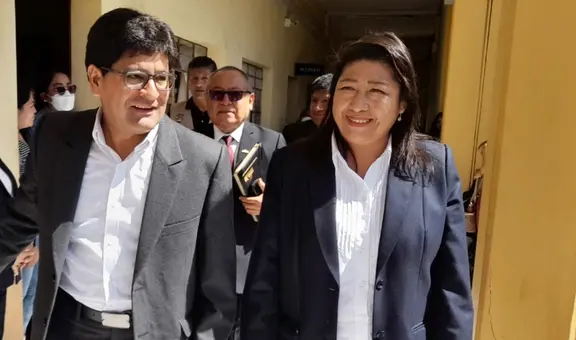 Arequipa: gerenta regional de Educación defiende su viaje a México