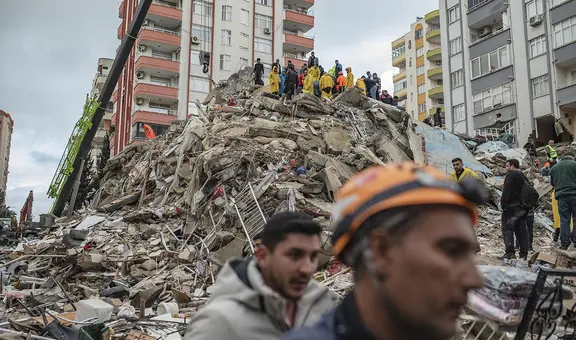 Tragedia en Turquía y Siria: las impactantes imágenes que dejó el potente terremoto de 7.8