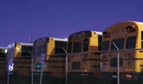 Adolescente de 12 años habría atacado sexualmente a menor de 6 en pleno autobús escolar