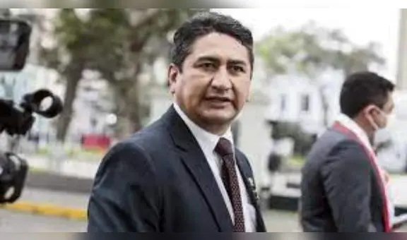 Vladimir Cerrón es condenado a 4 años de prisión efectiva por colusión