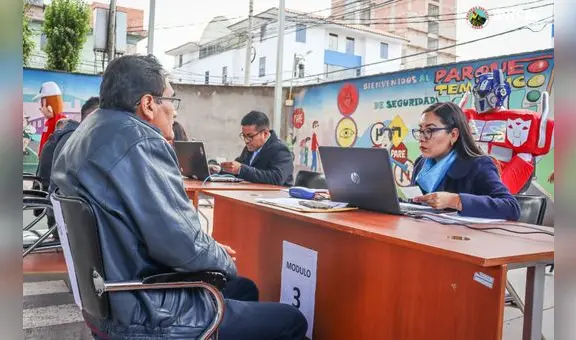 Cusco entrega licencias de conducir electrónicas