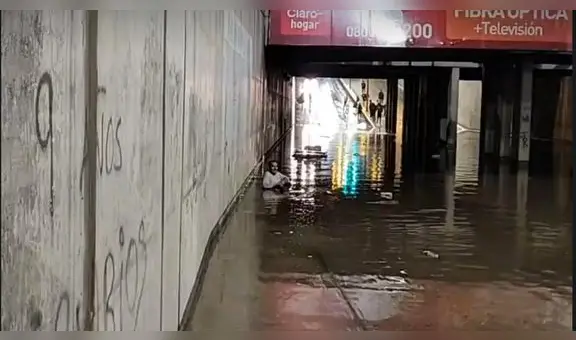 Torrencial lluvia en Arequipa deja vehículos bajo el agua y calles inundadas