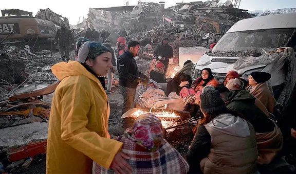 Terremoto en Turquía: esfuerzos por rescatar a más sobrevivientes