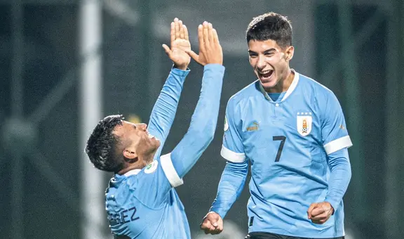 Uruguay venció 1-0 a Paraguay y trepó al primer lugar del Hexagonal Final