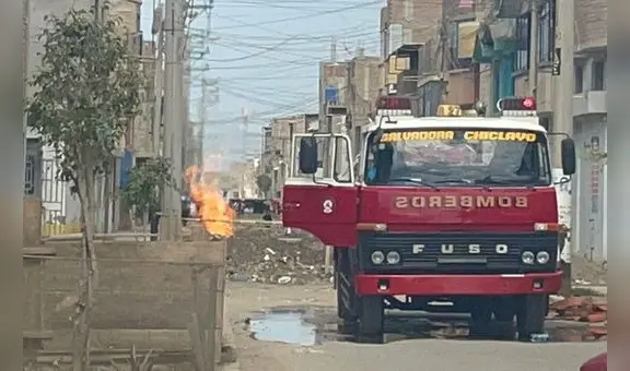 Chiclayo: desconocidos quemaron basura y originaron incendio en tubería de gas en José Leonardo Ortiz