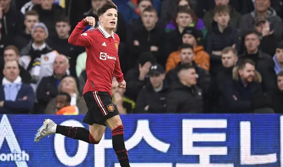 Manchester United venció 2-0 al Leeds y se mete en la pelea por la Premier League