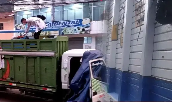 Difunden fotos de camiones donde encontraron a un joven fallecido y otro herido en Apurímac